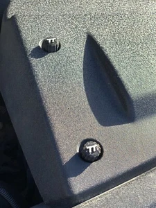 Audi TT MK1 (8N) Batteriedeckelschrauben - Bild 1 von 7