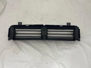 19-22 for Jeep Cherokee Front BARE Active Grille Shutter OEM 68287394AB - Picture 1 of 10