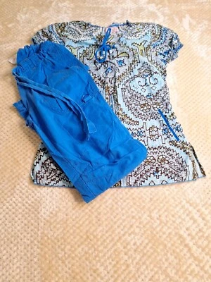Women's Koi Scrub Set Sz Xs Blue Pants Elastic Waist, Pattern Shirt With Tie - Image 1 of 4