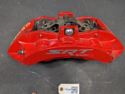 Pinza de freno delantera izquierda Dodge Challenger 2022 68466631AD 2021 2023 Foto 1 de 4