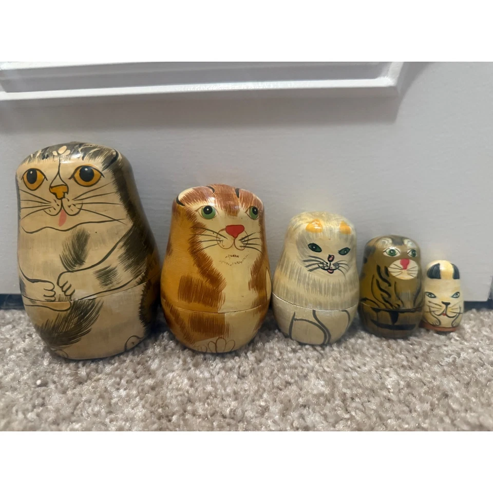 Modelos Auténticos Orientales Apilables 5 Gatos Foto 1 de 1