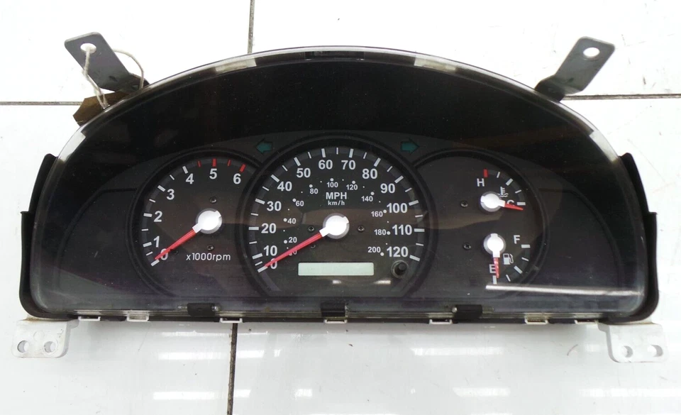 2006 Kia Sorento 2.5 CRDI Speedometer Instrument Cluster 94001-3E507 — 第 1/4 张图片