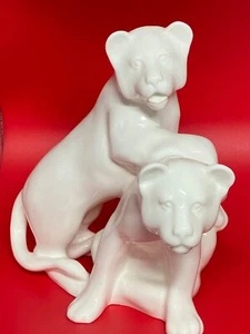 Royal Doulton Images of Nature "Playful" Lion Cubs - Picture 1 of 6