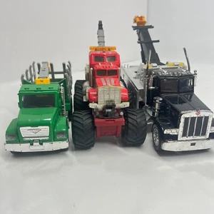 Lot of 3 Assorted Tow Truck and Logging truck Battat New Ray Kenworth - Picture 1 of 9