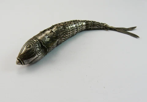 ANTIQUE OLD SILVER ARTICULATED FISH NEEDS TAIL REAFIXED & SOME SLIGHT TLC Cover