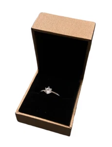 SOLITAIRE 925 STERLING SILVER ENGAGEMENT RING WEDDING RING with BOX - Picture 1 of 4