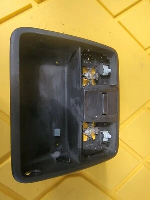 Hyundai Veloster 2016 interior domo luz 92800-2V000 Foto 1 de 3