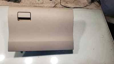 PRIUS V   2014 Glove Box 61870 — 第 1/4 张图片