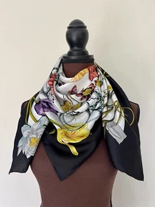 New Unisex Gucci Scarf Logo Flora Infinity Print White Multicolor Silk Scarf - Picture 1 of 18
