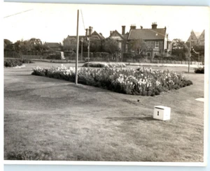 Vintage Photo 1953, Miniature Golf Course Sheringham England ,JNHC 4.25x3.25 - Picture 1 of 2