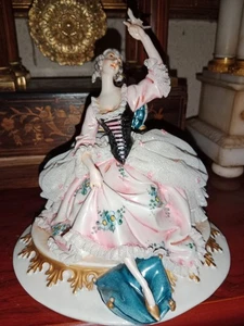 Figura de porcelana Capodimonte .Italia - Imagen 1 de 22