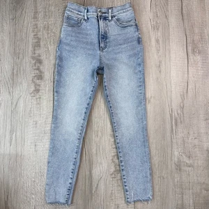 Express WMNS Light Wash Stretch Skinny Raw Hem Jeans High Rise 4Short Blau Slim - Bild 1 von 7