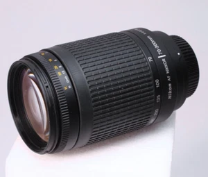 NIKON AF NIKKOR 70-300MM F/4-5.6 G TELEPHOTO ZOOM VERY CLEAN W HOOD AND CAPS #2 - Picture 1 of 6