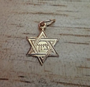 PICCOLO ciondolo bambino stella di David piatto argento sterling placcato oro 11x8 mm - Foto 1 di 3