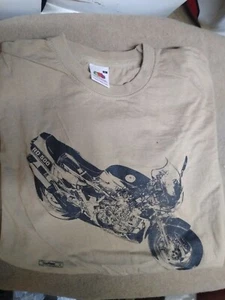 Camiseta Yamaha RD500LC / RZV500 / RD500 YPVS - Gris paloma o Beige Buff - Imagen 1 de 2