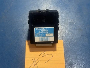 2010 Toyota Corolla Running Light Relay 82810-02061 OEM - Picture 1 of 3