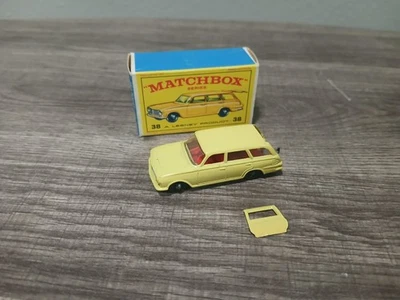 Matchbox Lesney No. 38 Red Interior Vauxhall Victor Estate with Box - Image 1 of 4