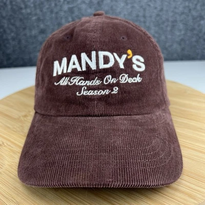 Boné George & Mandy's TV Show segunda temporada elenco equipe veludo marrom com alça - Imagem 1 de 4