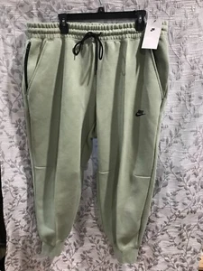 Nike Sportswear Tech Fleece Mid-Rise Jogger Sweatpants Women's Plus Size 1X $120 - Picture 1 of 7