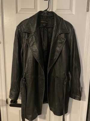 Chaqueta de cuero estilo trinchera Classiques Entier para mujer | Grande Foto 1 de 4