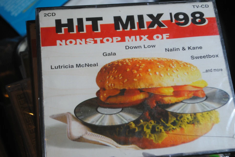 Hit Mix '98 (#zyx81130) Kosmonova, Dolphin's Mind, Brooklyn Bounce, DJ .. [2 CD] - Bild 1 von 1