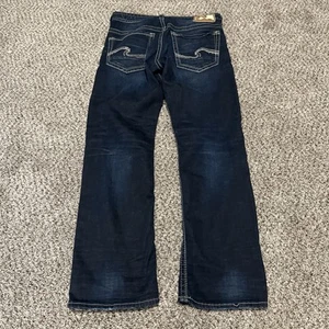 Silver Gordie Size 31x32 Mens Dark Wash Distressed Denim Blue Jeans - Picture 1 of 7
