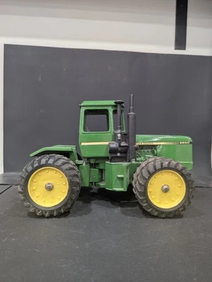 Ertl 1/16 John Deere 8650 1982 Collectors Edition  - Image 1 of 4