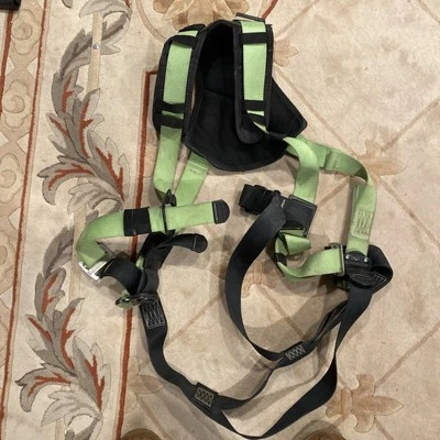Werner Upgear Fall Protection Harness Easy Wear  Universal Fit Green Foto 1 de 4