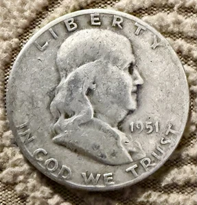 1951-S Benjamin Franklin Half Dollar - Picture 1 of 2