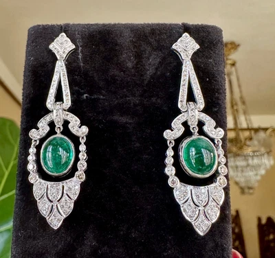 Pendientes colgantes vintage de diamantes y platino esmeralda Foto 1 de 4