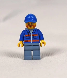 LEGO MINIFIGURE CITY BLUE JACKET AND ORANGE STRIPES CTY0610 60118 Garbage Truck - Picture 1 of 4