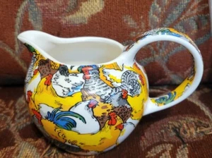 2008 Cardew Design Roosters Creamer Pitcher Chickens - Picture 1 of 5