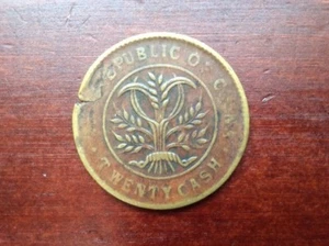 China 20 Cash Coin Cracked Die Mint Error Interesting Rare - Picture 1 of 2