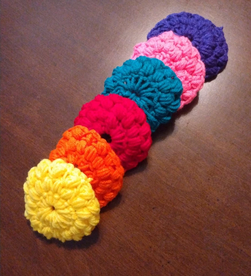 Tea Tree Exfoliating Facial Puffs / Pads, Gentle Buffing Puffs 6 Pack, Reusable - Image 1 of 2