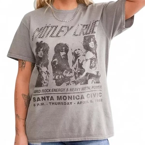 Motley Crue Daydreamer LA Gray Boyfriend Fit Band Tee Medium Unisex Vintage NWT - Picture 1 of 5