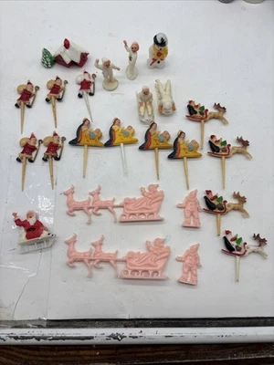 Lote de 24 adornos de plástico para pasteles de Navidad Cupcake Santa muñeco de nieve belén vintage Foto 1 de 4