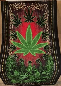 New Green Red Leaf Beach Bath Pool Gift Towel Pot Weed Leaves Marijuana Canabis - Picture 1 of 3