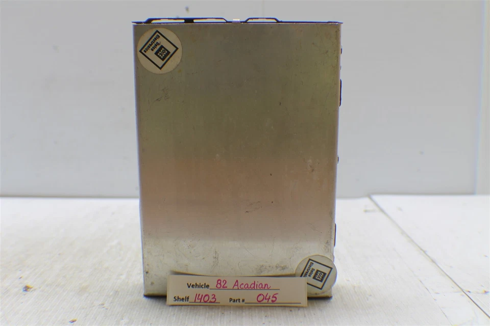 Pontiac Acadian 1982 unidad de control del motor ECU 1225500 módulo 45 1403 Foto 1 de 4