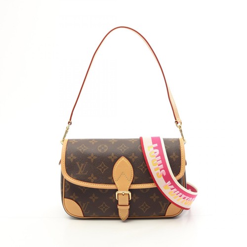 LOUIS VUITTON（LV） Borsa a tracolla Louis Vuitton Diane quasi nuova PM M46049 tela monogramma fucsia usata LV