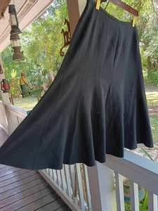 Larry Levine Elegant Black Stretch Womens Flare Skirt Size 12 - Picture 1 of 8