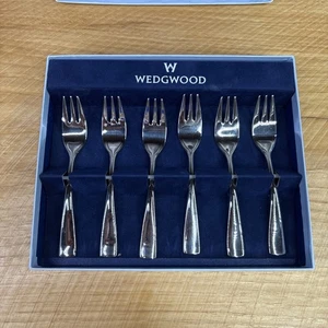 6 Wedgewood Reflection Party Fork Set Flatware Stainless 18/10 - Picture 1 of 9