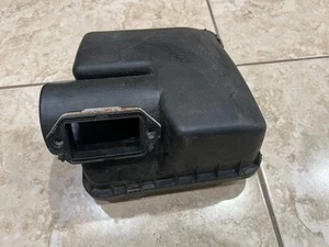 LEXUS GS400 AIR MASS INTAKE CLEANER BOX HOUSING OEM 1998-2000 TOP COVER ONLY - Picture 1 of 5
