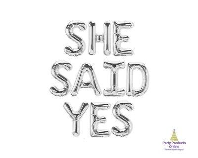 ELLA DIJO SÍ Letra Globo Banner - Oro, Oro Rosa y Plata Foto 1 de 4