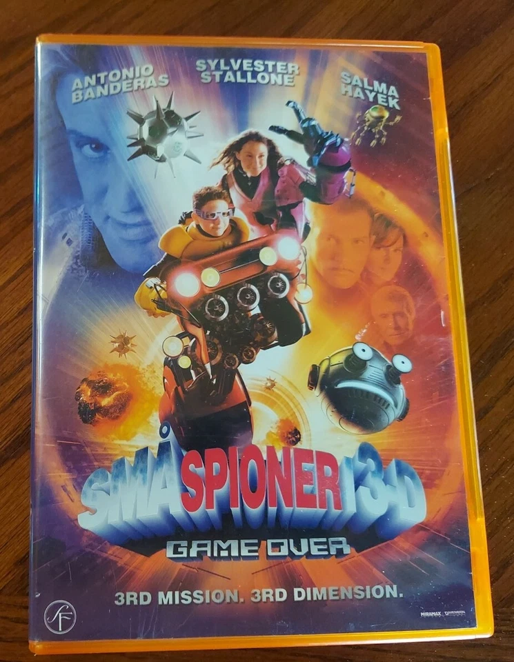 Norwegian Language Region 2 DVD Små spioner 3D Game Over Spy Kids w 3-D Glasses - Image 1 of 4