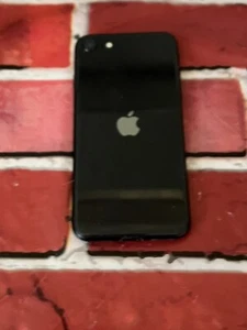 apple iphone se 3rd gen 64gb - excellent condition. Locked A T & T Sim - Reset. - Afbeelding 1 van 7