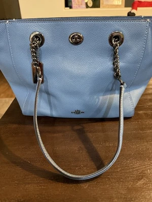 Bolso de hombro Coach Turnlock cadena cuero granulado 57107 Foto 1 de 4