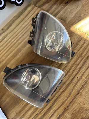 Juego de faros antiniebla con bombillas H8 para chasis BMW 528i 535i 550i F10 2011-2013 Foto 1 de 4