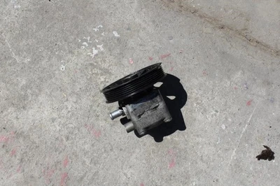 2002 VOLVO V40 POWER STEERING PUMP 8683378 (CHIPPED PULLEY) - Image 1 of 4