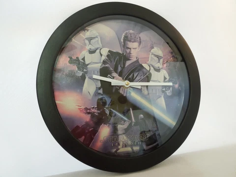 11" Quartz Wall Clock NECA Limited Edition Star Wars Episode II New Movement USA Cover