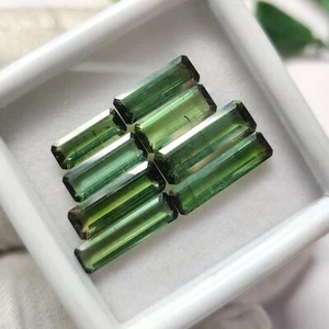 Piedra preciosa en forma de baguette corte turmalina verde natural para joyería increíble 16,1 quilates - Imagen 1 de 8